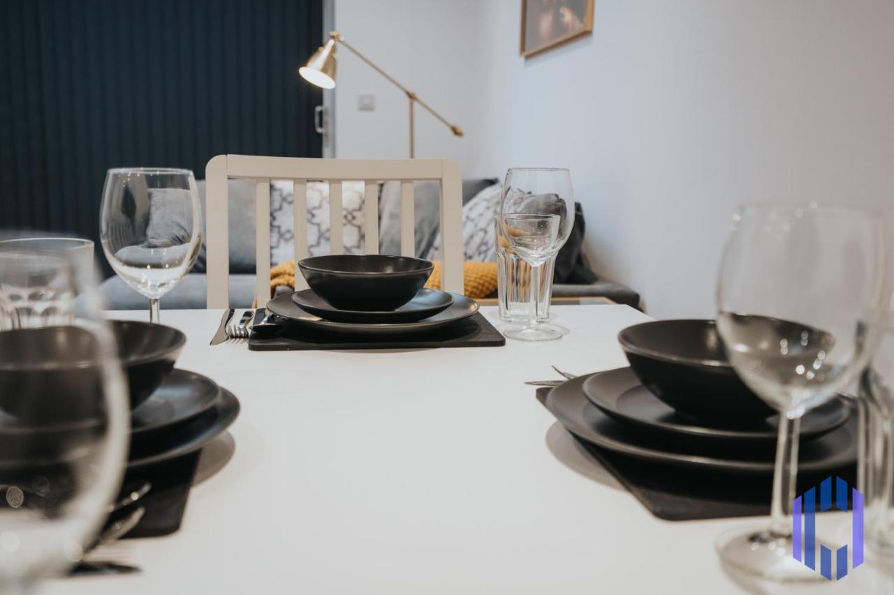 Villa Stylish 4Bd - Coop Live - Etihad - Parking - Ev Mánchester Exterior foto