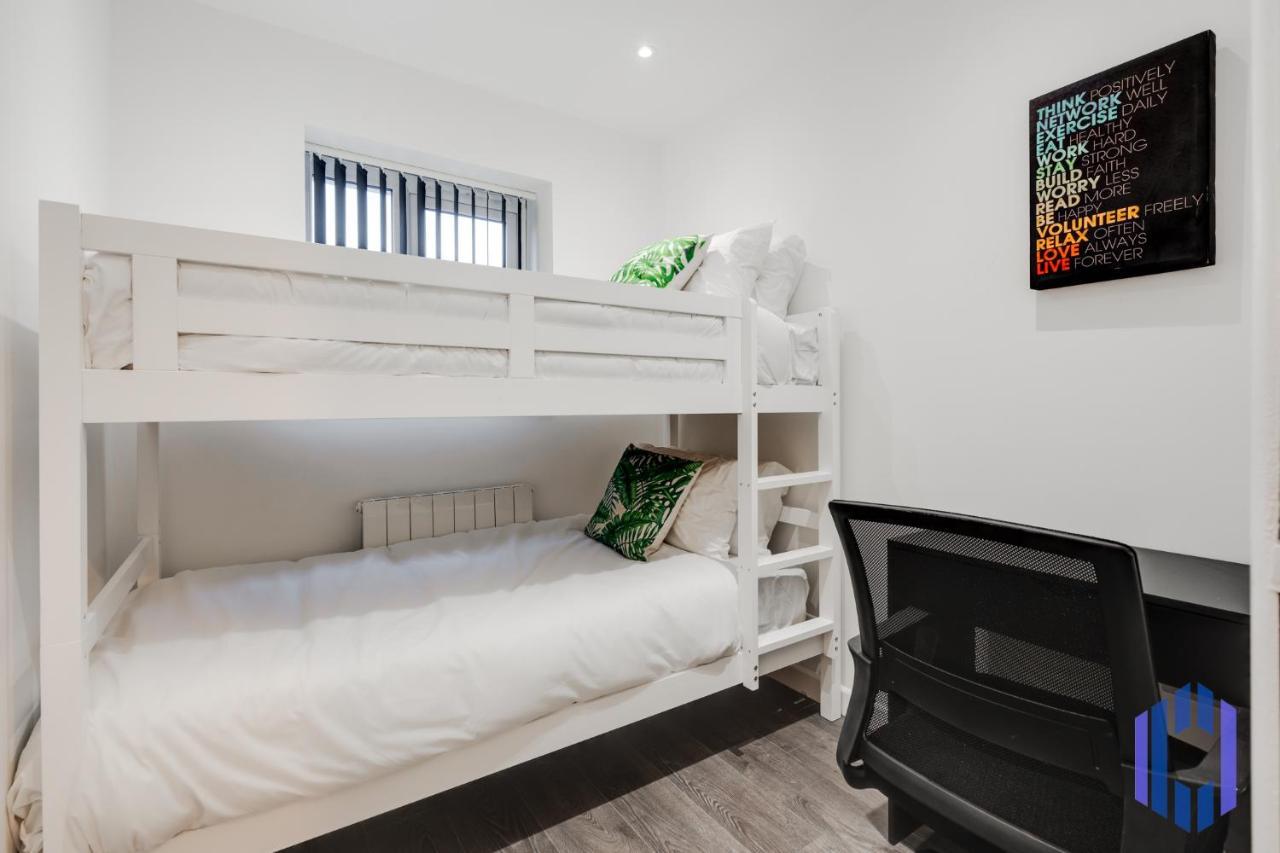 Villa Stylish 4Bd - Coop Live - Etihad - Parking - Ev Mánchester Exterior foto