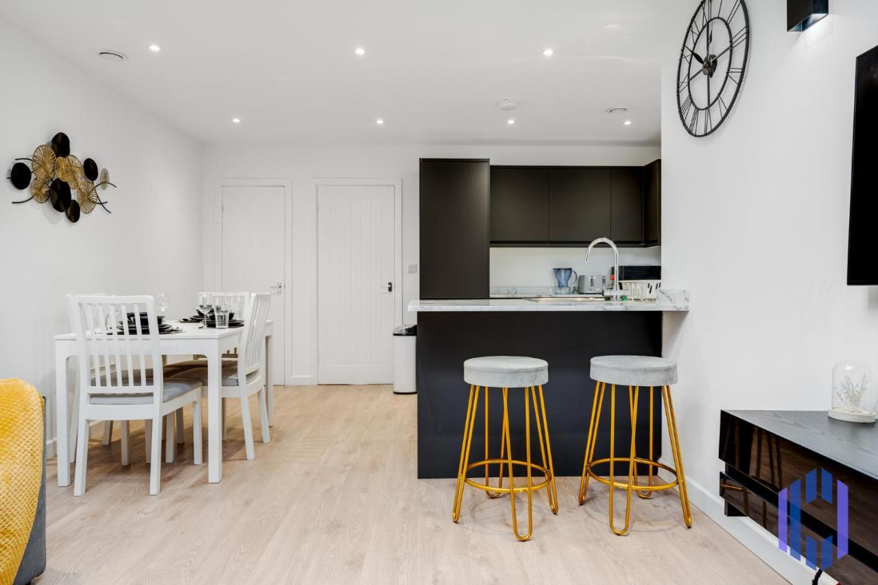 Villa Stylish 4Bd - Coop Live - Etihad - Parking - Ev Mánchester Exterior foto