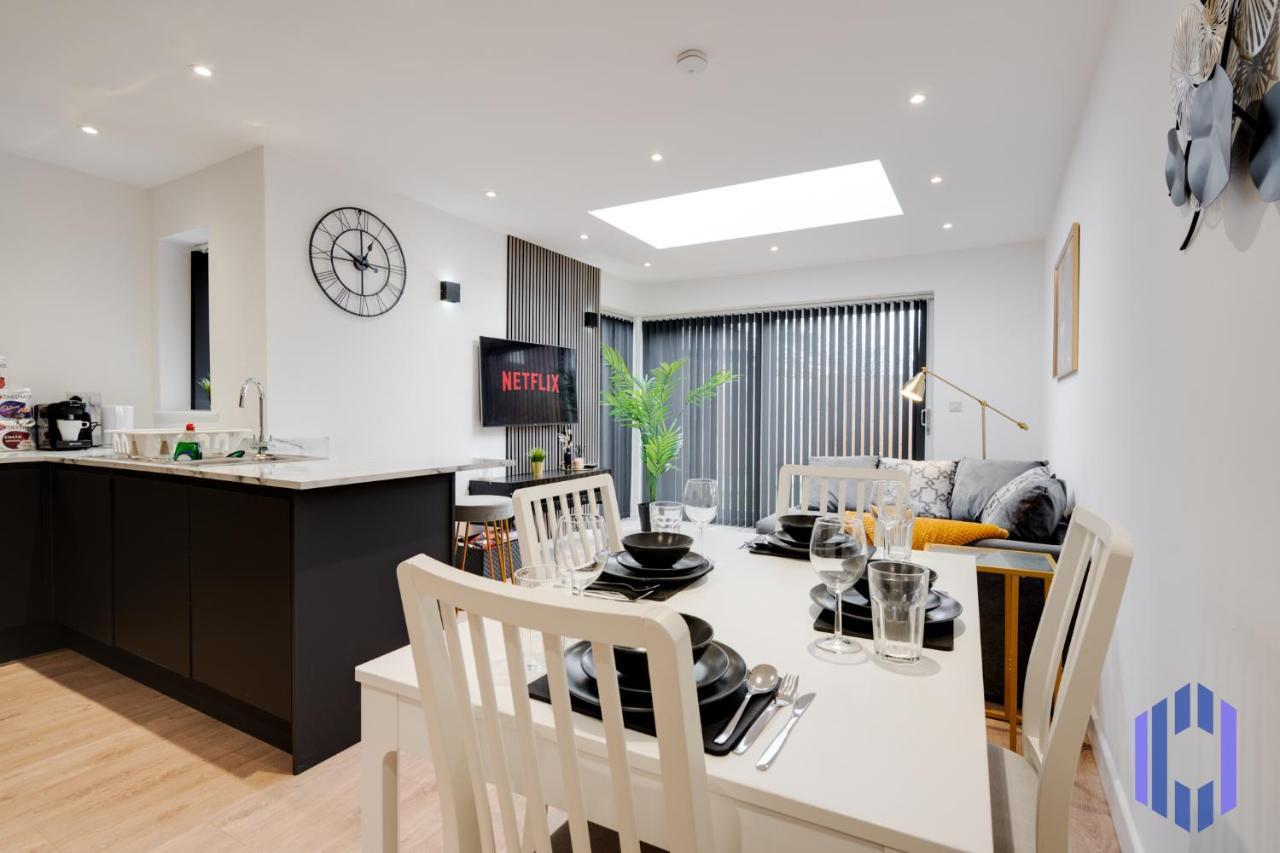 Villa Stylish 4Bd - Coop Live - Etihad - Parking - Ev Mánchester Exterior foto