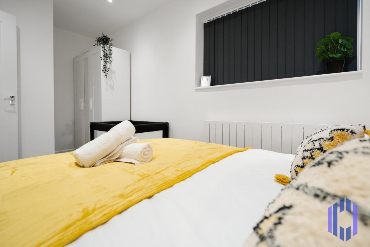 Villa Stylish 4Bd - Coop Live - Etihad - Parking - Ev Mánchester Exterior foto
